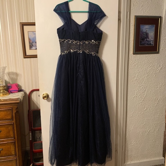 Hebeos Navy Blue Sweetheart Embellished Waist Tulle Flowing Formal Gown, WDress2 - Picture 4 of 8